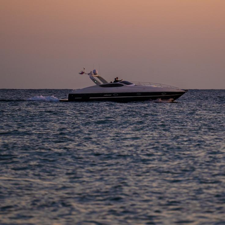 UniversalInfoPortal yacht fleet
